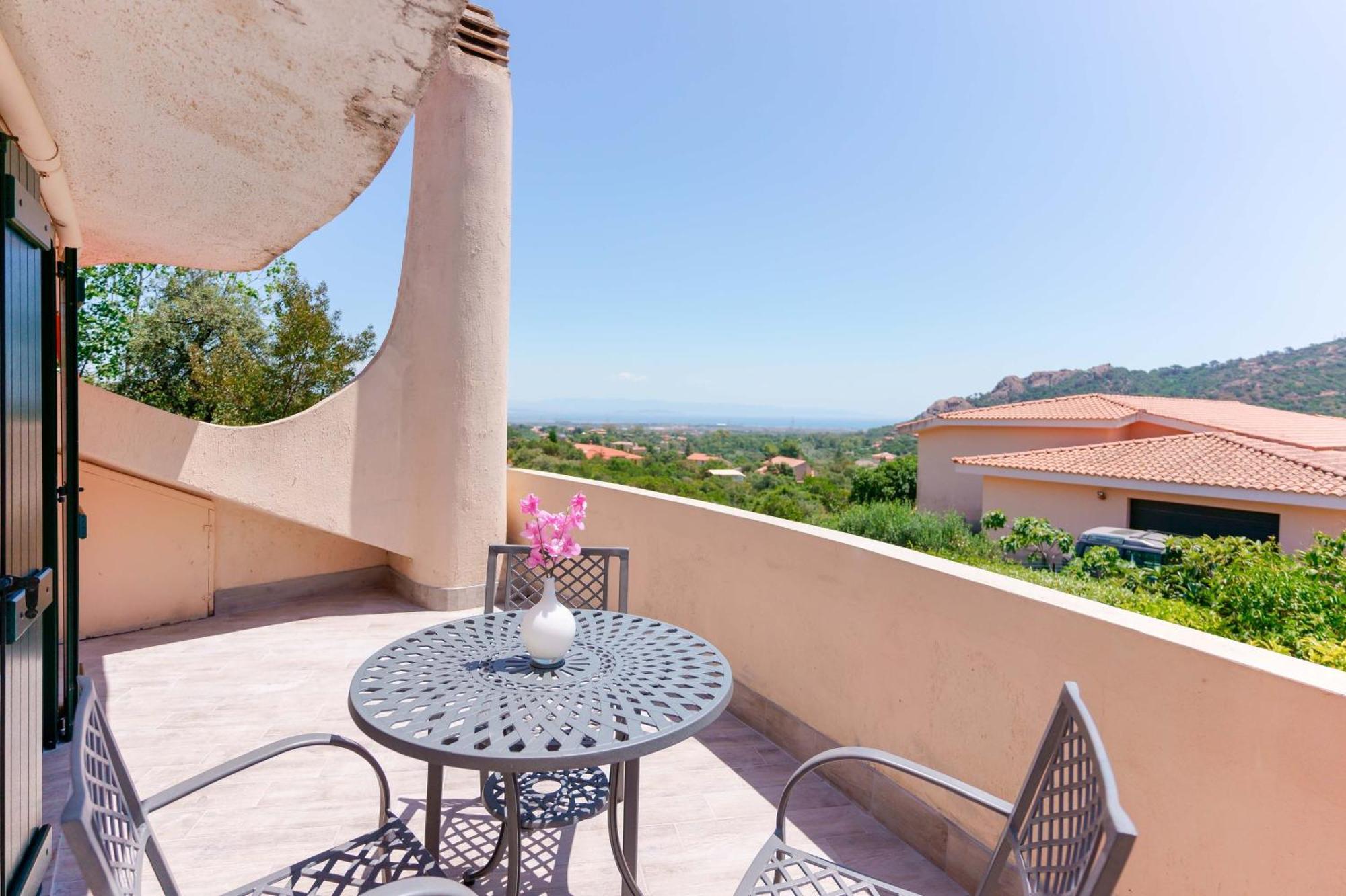 B&B Villa Zola Capoterra Eksteriør bilde